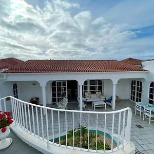 https://groes-sonnendurchflutetes-haus.in-canary-islands.com