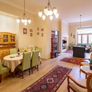 Jewel In Buda , Budapest Hungría